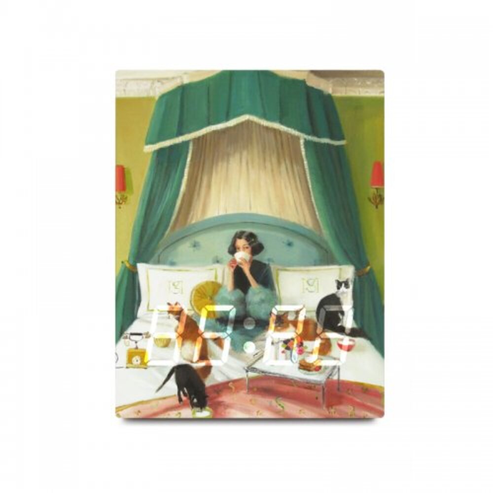 [LED시계] Mademoiselle Mink Breakfasts In Bed