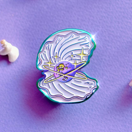 Pearl Sea Shell Enamel Pin (Pink)