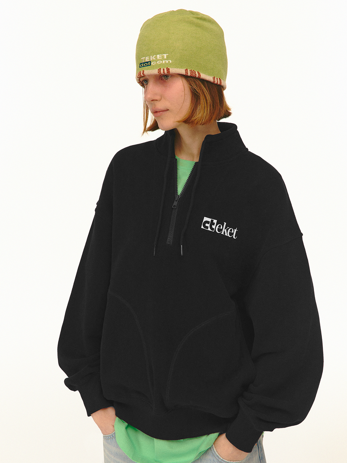 Plan Half Zip-Up Sweatshirt Black - teket