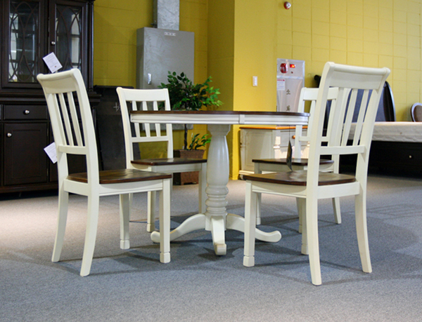 D583-15B/T - Whitesburg Round Dining Set4인 식탁 세트(라운드 테이블+사이드체어4ea)