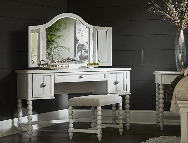 749-462 Nashville Collection Vanity &amp; Mirror