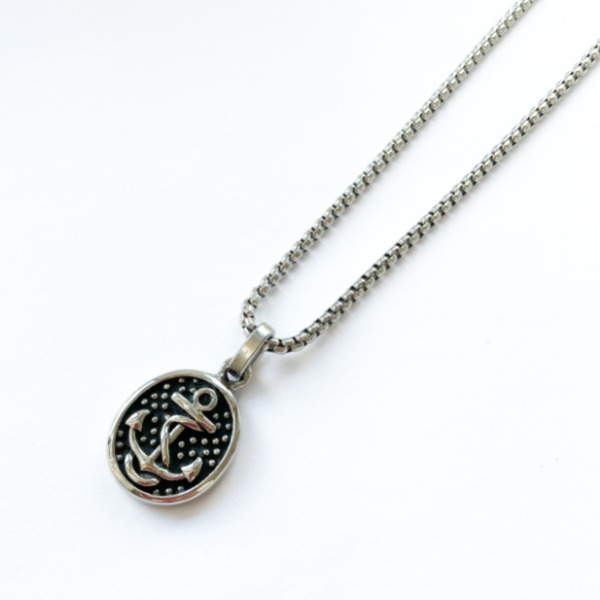 Dot Anchor Necklace