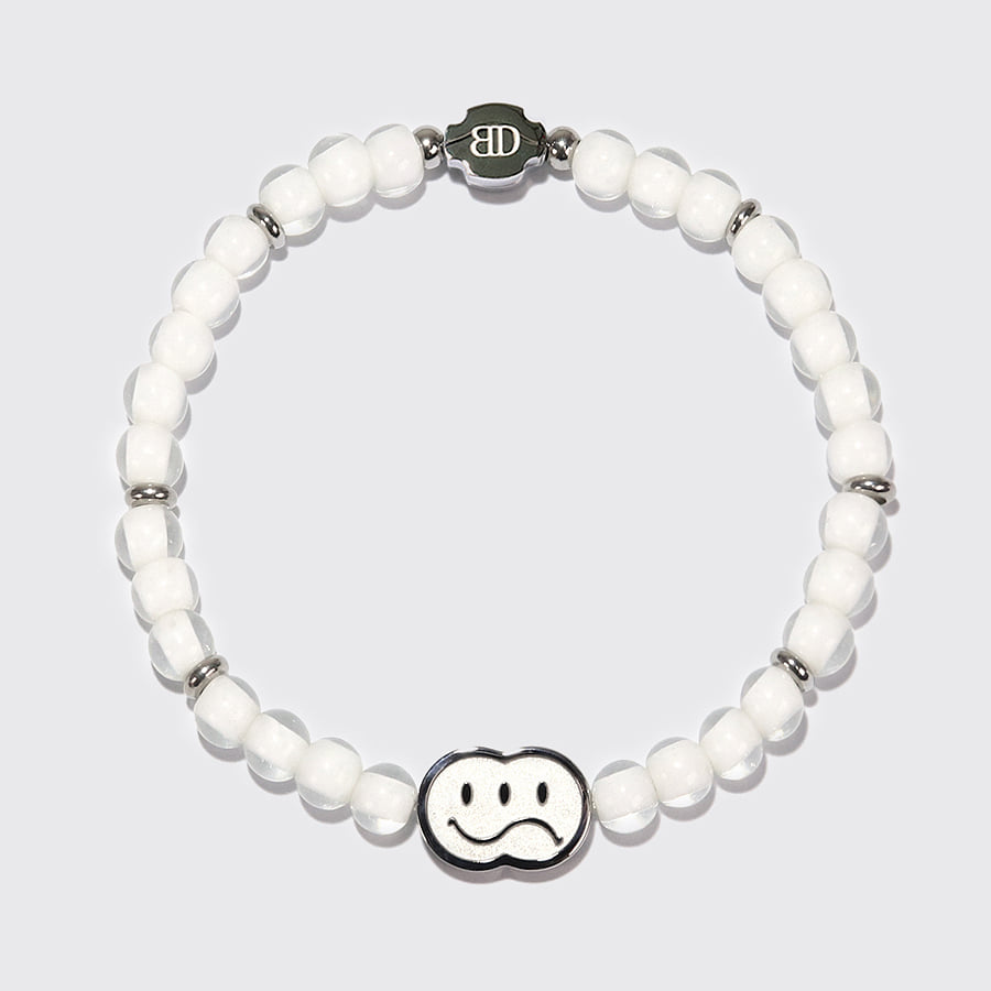 S(ad)mile 비즈 팔찌 (퓨어 화이트) [6mm 화이트허츠]S(ad)mile Beads Bracelet (Pure White) [6mm White Hearts]