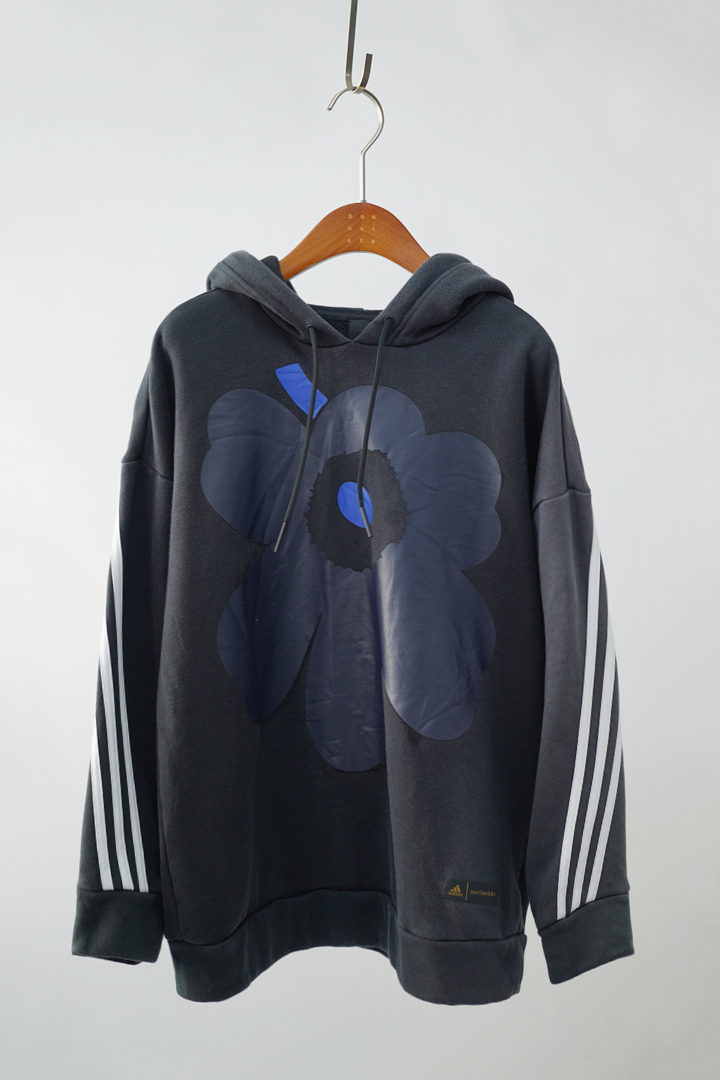 ADIDAS x MARIMEKKO