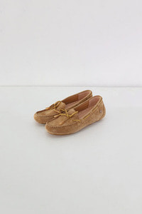 UGG - sheepskin moccasin (250)