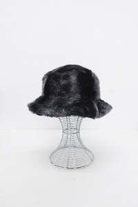 BEN BERGEN - eco fur hat