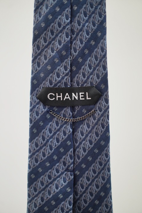 CHANEL made in italy - pure silk tie