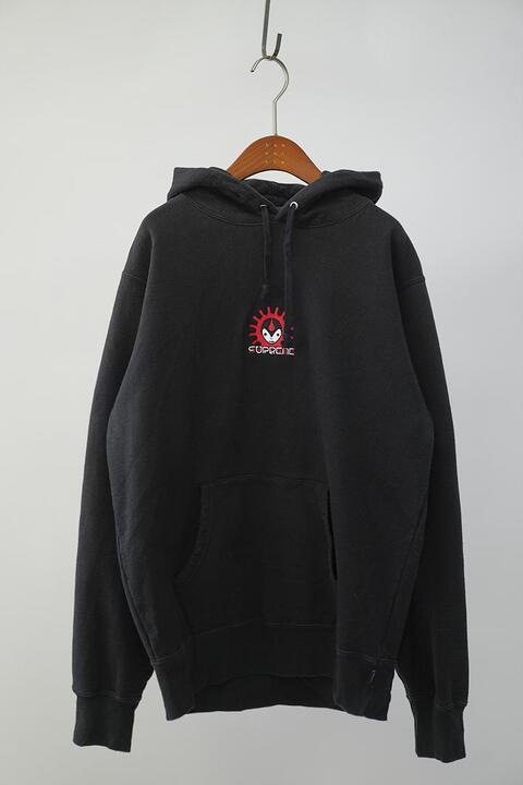 SUPREME made in canada - vampire alien hoodie