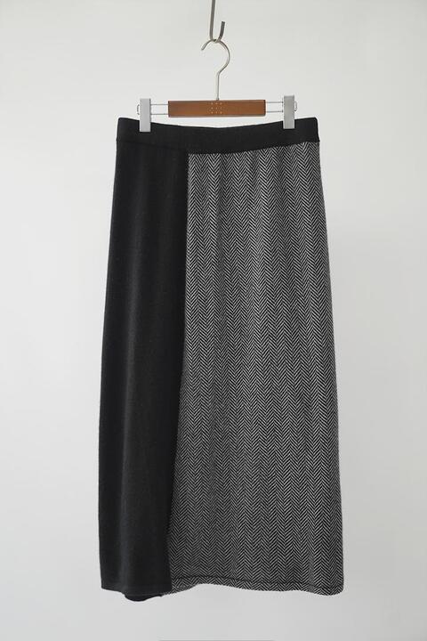 DAMA - pure cashmere knit skirt (30-35)