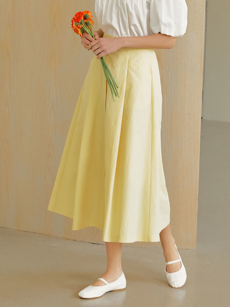 Pintuck flare skirt (yellow)