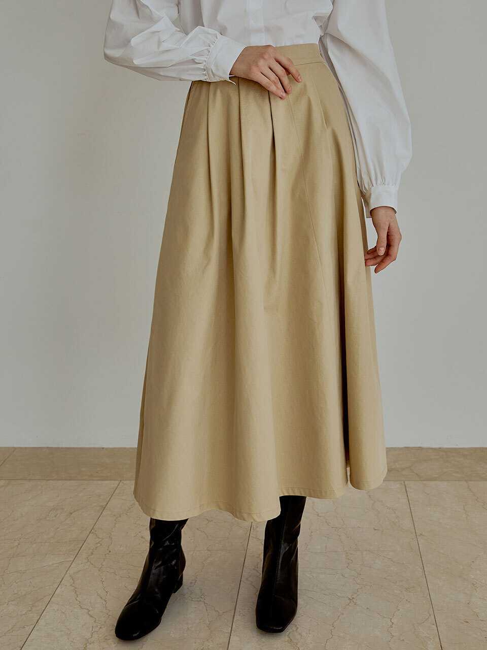 Pintuck wrap skirt (beige)