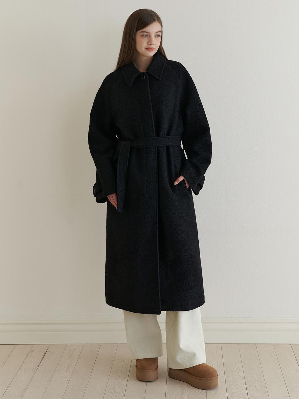 Wintry boucle coat (black)