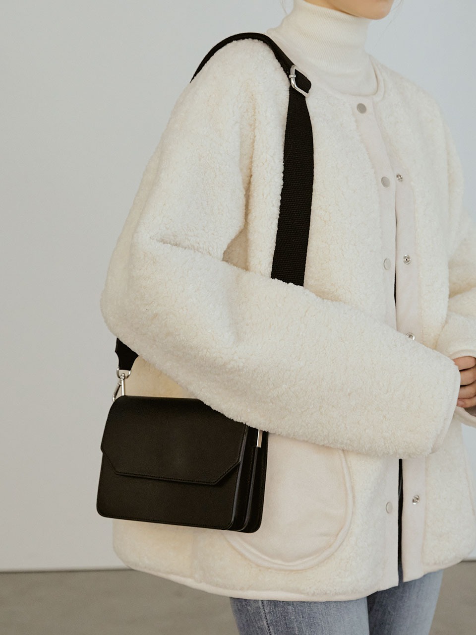 modern two-strap bag [black]