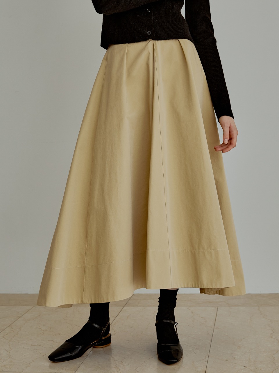 Wave flare skirt (beige)