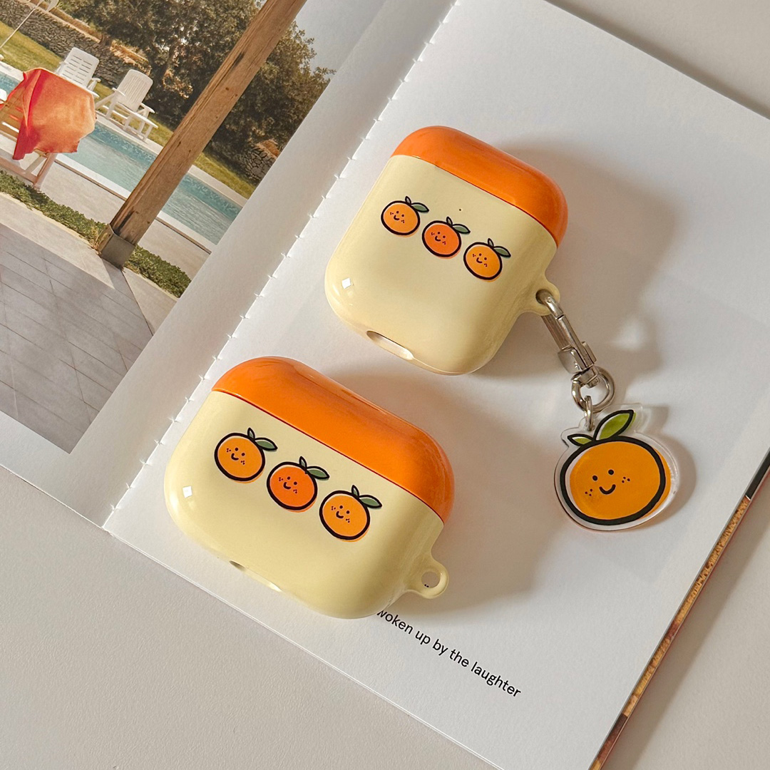 Three tangerines air pods case (hard)