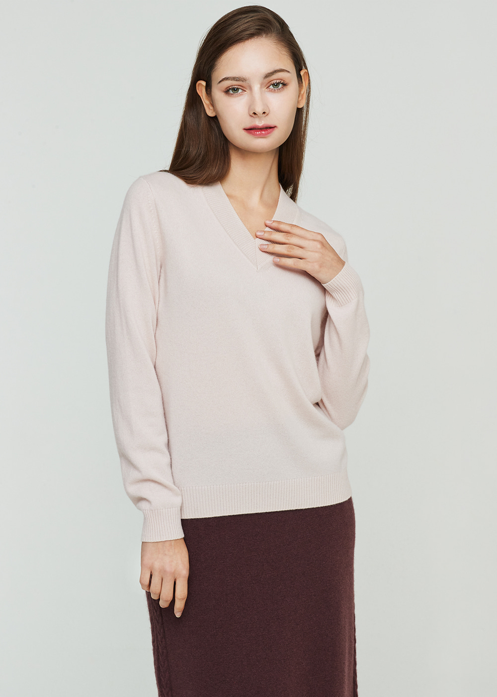 V-neck pullover (blossom)  20%