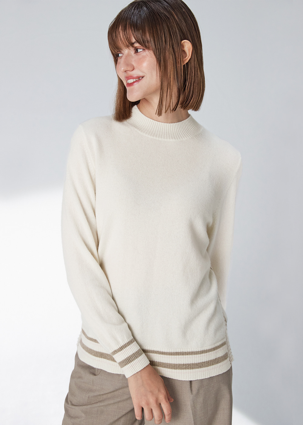 Line pullover (cream) 20%