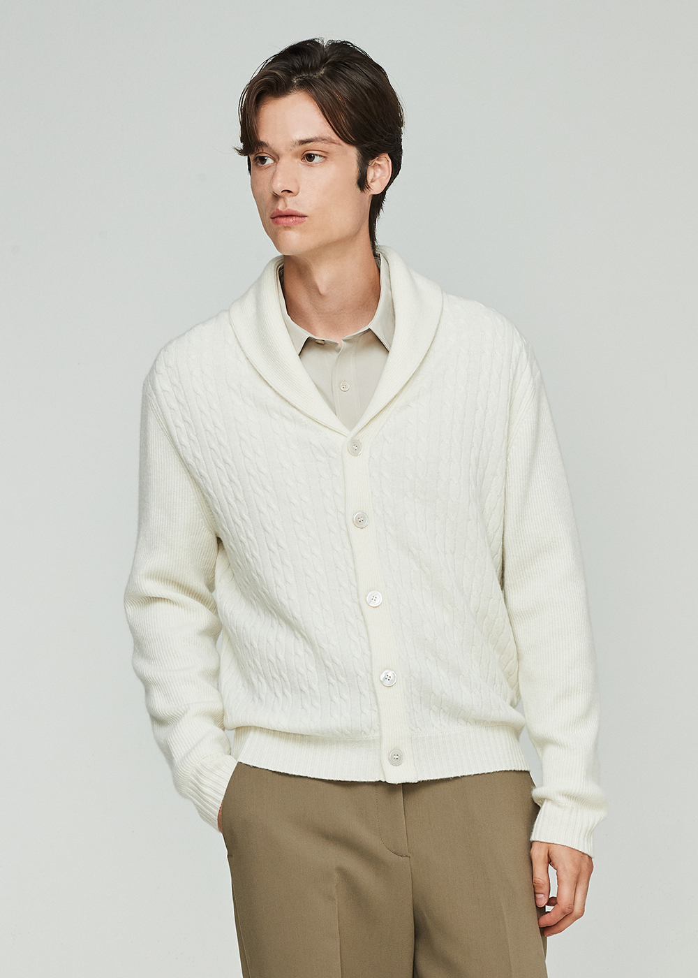 Cable shawl cardigan (ivory) 20%