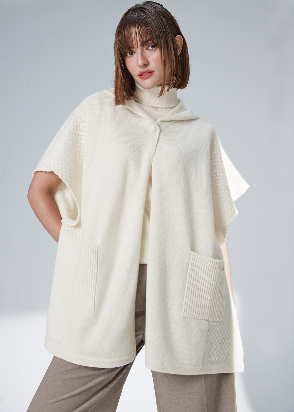 Jacquard hoody pancho (cream) 20%