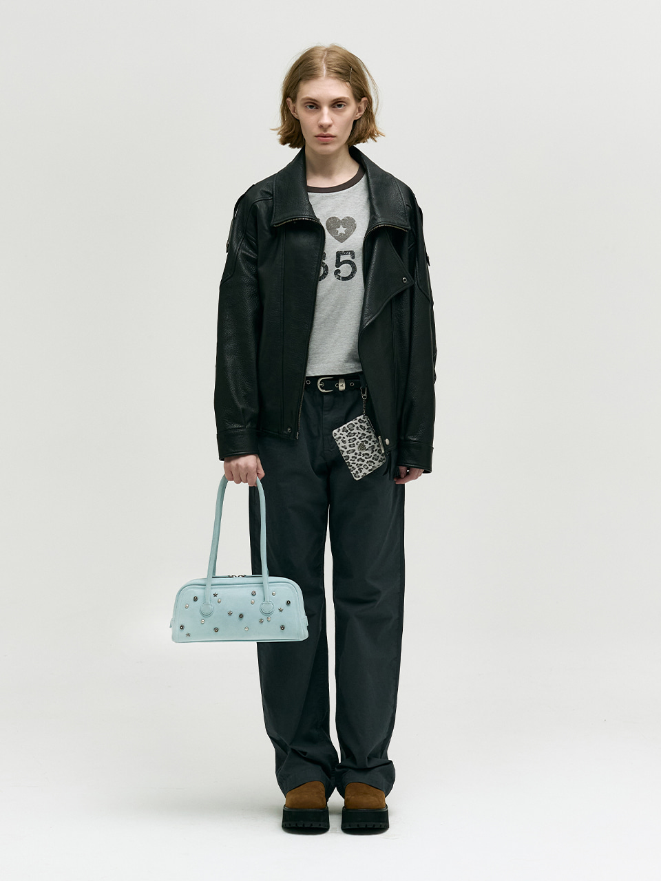 韓国【MARGE SHERWOOD】SOFT BAGUETTE BAG studded suede SOFT BAGUETTE BAG_two-tone blue studded suede - MARGESHERWOOD