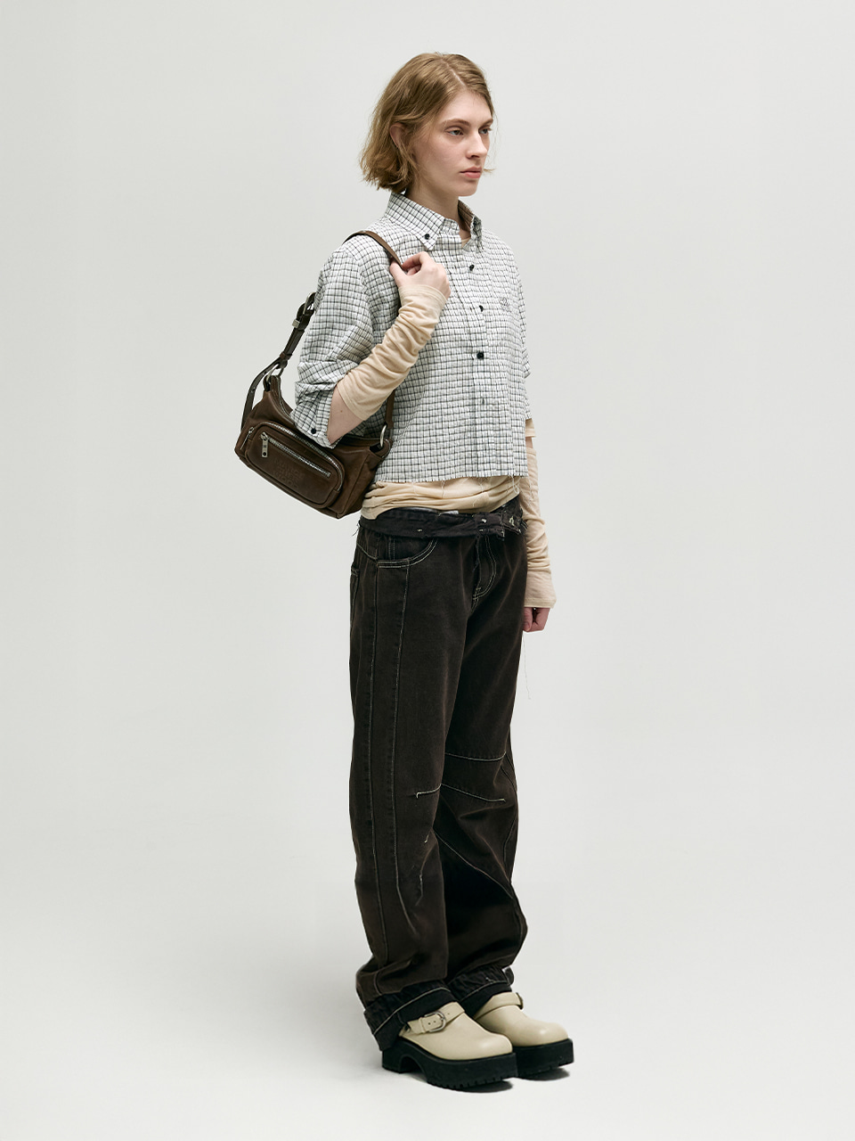 OUTPOCKET HOBO MINI_washed brown pull-up - MARGESHERWOOD