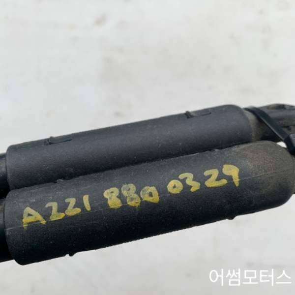 벤츠 S클래스 w221 본넷 쇼바 한조 A2218800329