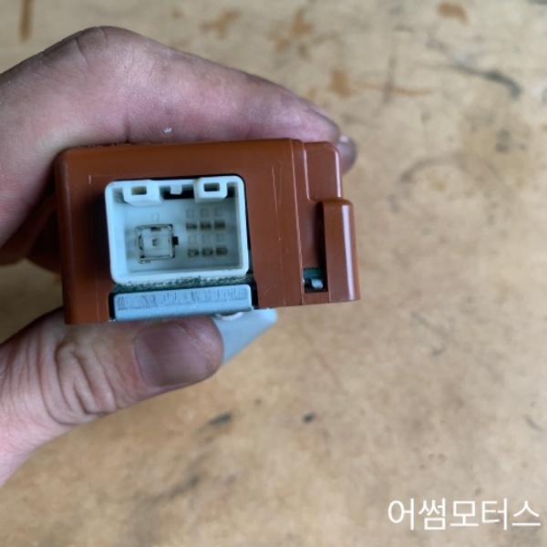 렉서스 GS430 도어 컨트롤 모듈 8974030082