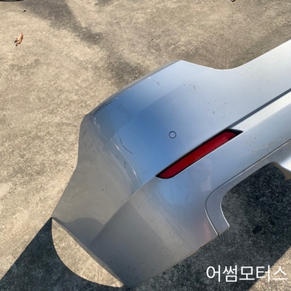 BMW 5시리즈 F10 전기형 후 범퍼 뒷 범퍼 7238522