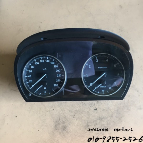 bmw e90 3시리즈 계기판 136,275km 9166827