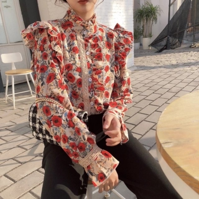 [해외] HOT신상 여성 배색 꽃 쉬폰티셔츠 복고 셔츠