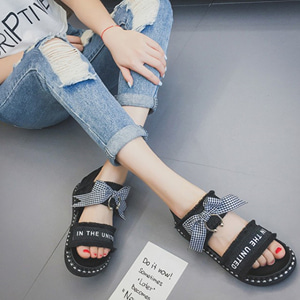 [해외] TOP신상 패션 캐주얼 여름 여성 바닥 두꺼운 순색 샌들 비치 신발