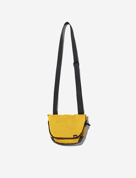 STRIVE MINI MESSENGER BAG - YELLOW brownbreath