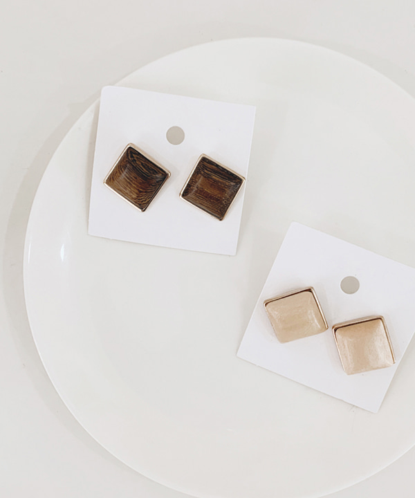 wood square earrings : [PRODUCT_SUMMARY_DESC]