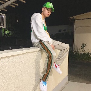 Needles 니들스 베이지 그린 배색 나비트랙 트레이닝팬츠