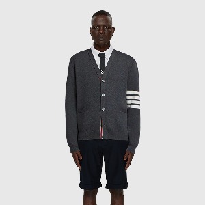 톰브라운 Thom Browne 브이넥 클래식 가디건