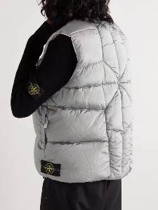 STONE ISLAND 스톤아일랜드 다운베스트