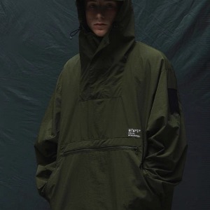 WTAPS 더블탭스 나일론 바람막이 아노락 풀오버