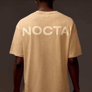NIKE X NOCTA 나이키 녹타 빅바디 반팔티셔츠 - 레드베이지
