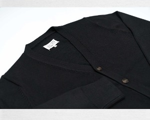 Margiela 마르지엘라 21FW 블랙 울 니트 가디건