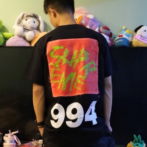 SUPREME 24SS 페인티드 반팔티셔츠
