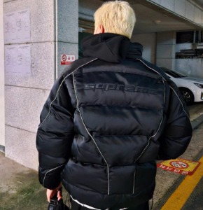 슈프림 x 조단 콜라보 푸퍼 패딩자켓