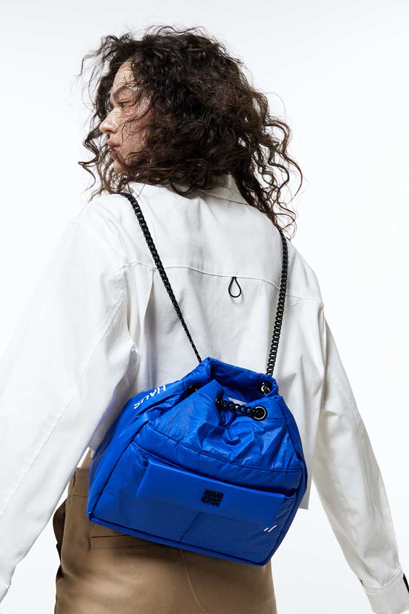 BUCKET BAG BLUE