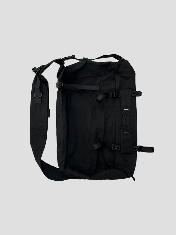 Frost daily sling bag