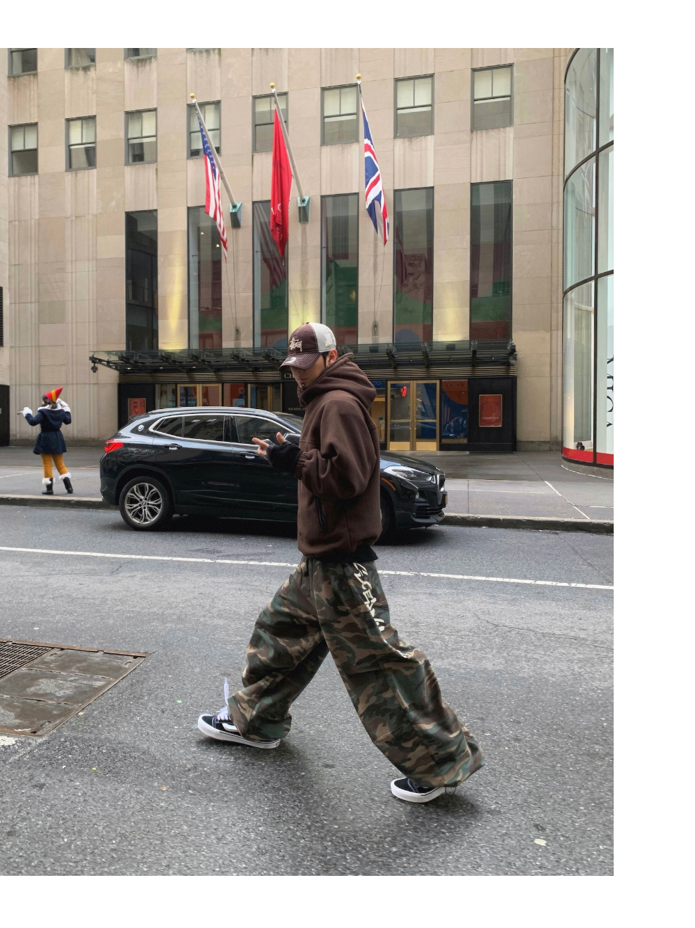 긴팔 티셔츠 모델 착용 이미지-S2L16