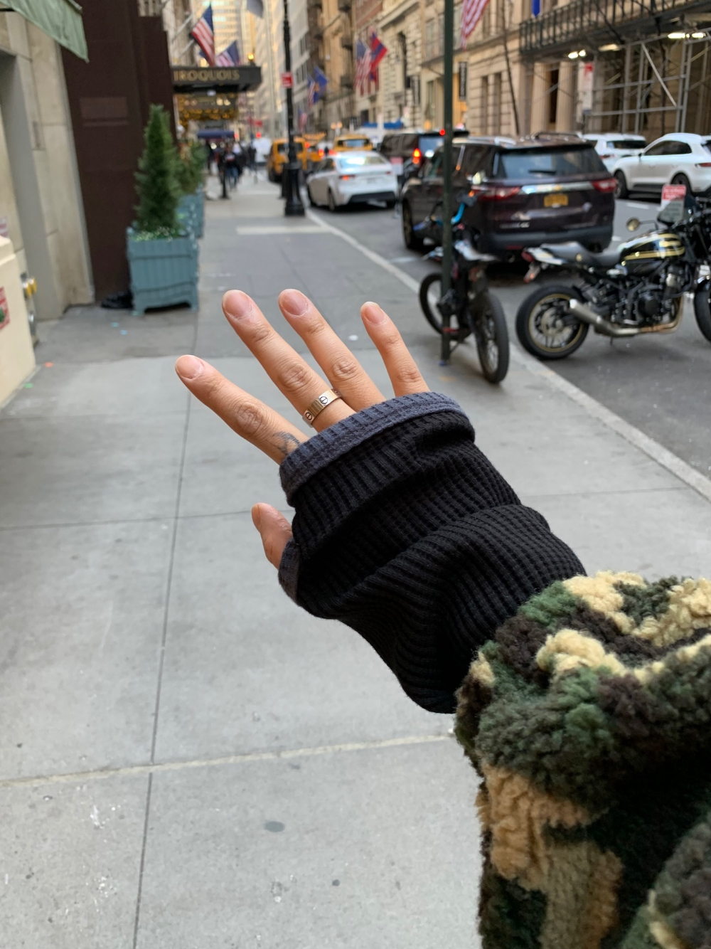 긴팔 티셔츠 상품 이미지-S2L17