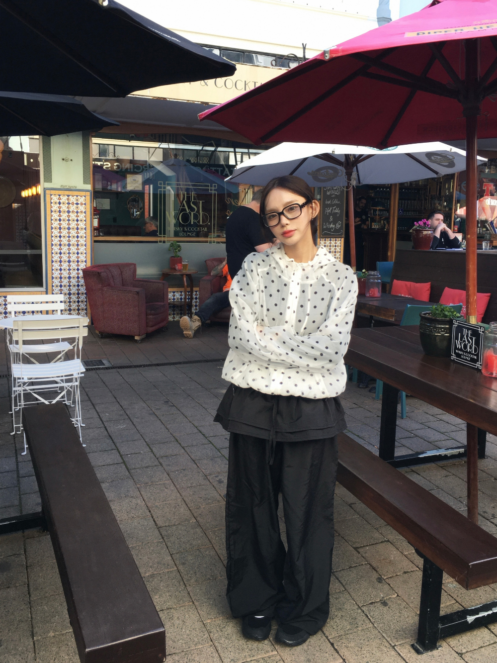 블라우스 모델 착용 이미지-S2L20