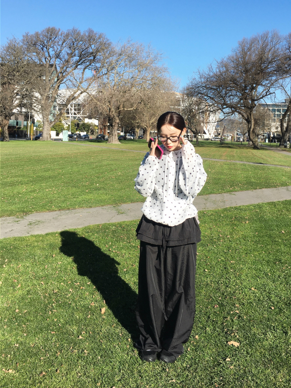 블라우스 모델 착용 이미지-S2L18