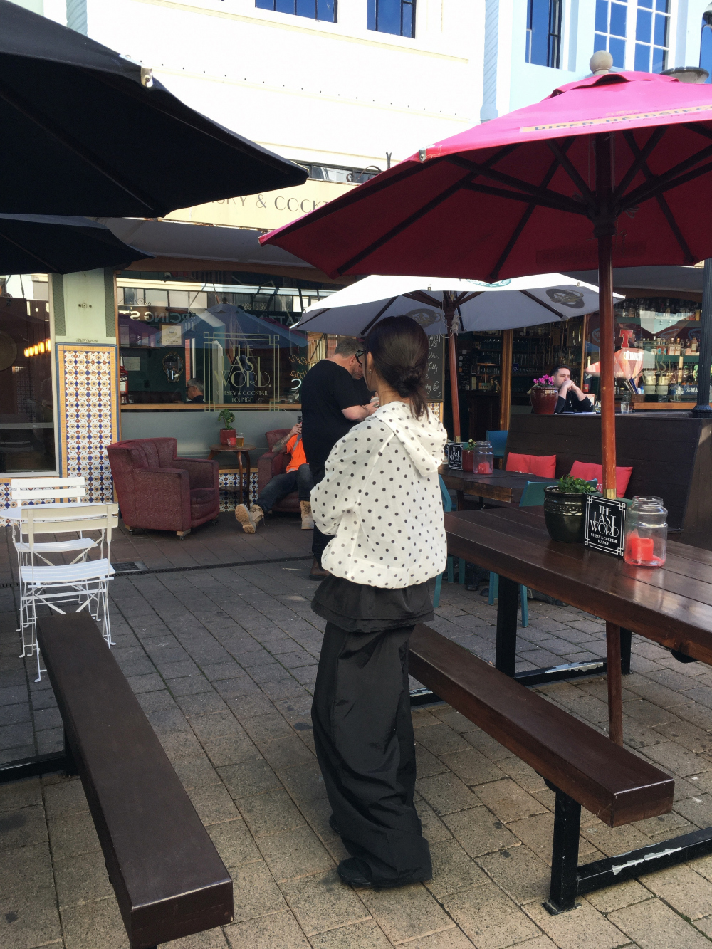 블라우스 모델 착용 이미지-S2L22