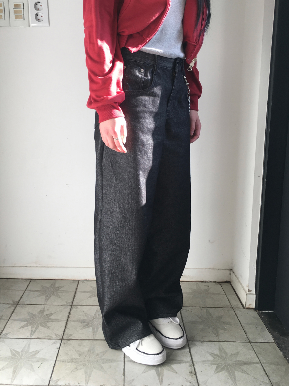 바지 모델 착용 이미지-S2L17