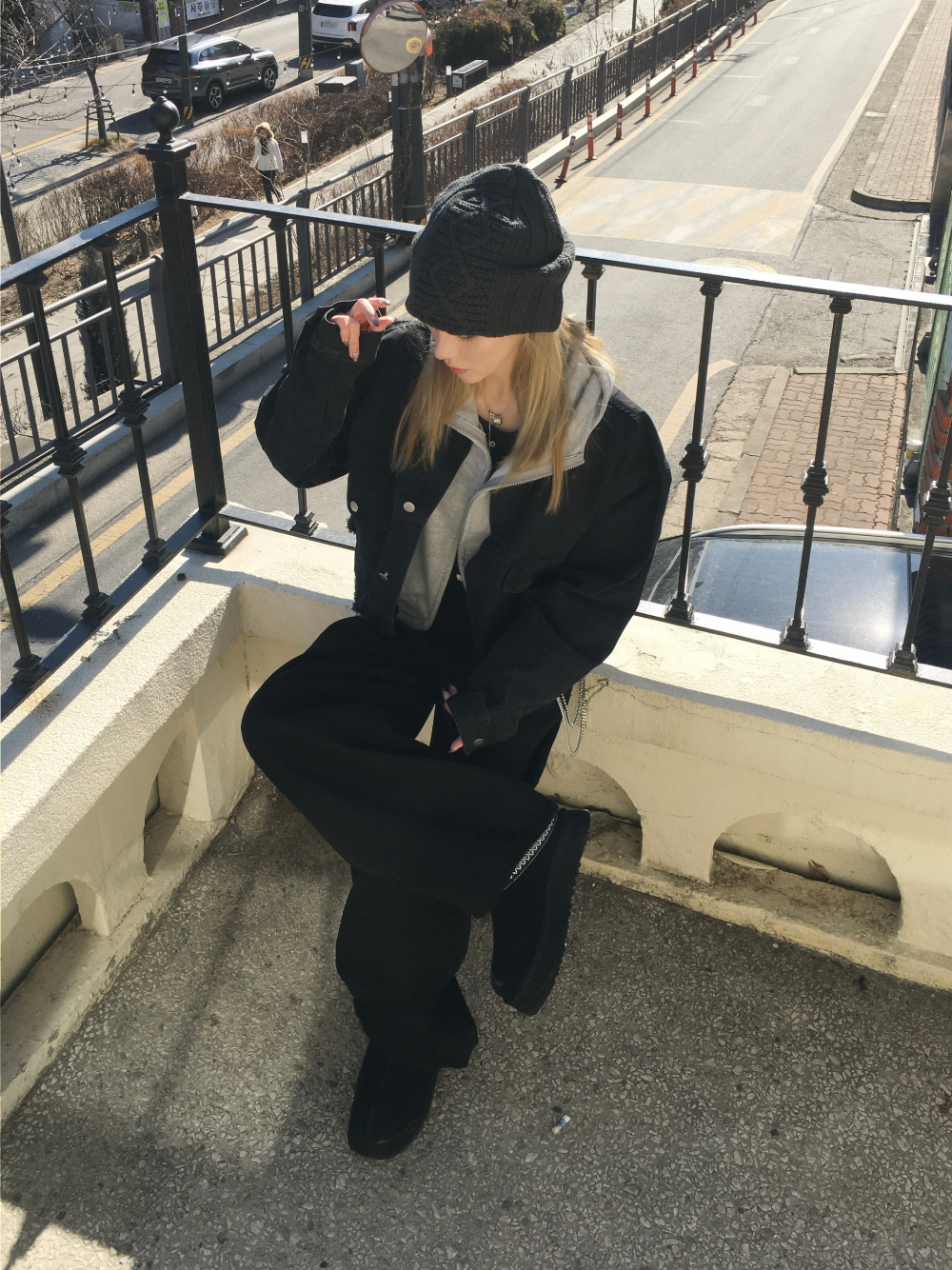 재킷 모델 착용 이미지-S2L5